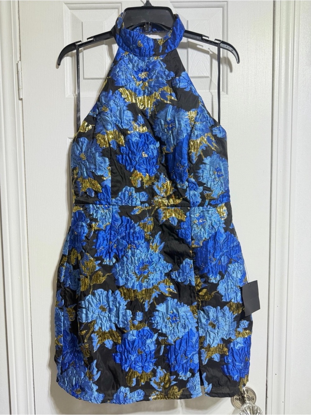 Rare NWOT Lulu's Blue Floral Halter Mini Dress with Gold Accents - Picture 3 of 6